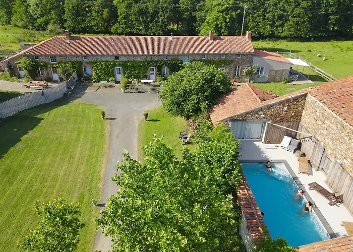 بيت للعطل La Maison De Coutil, Aux De L'etang Des Noues شوليه